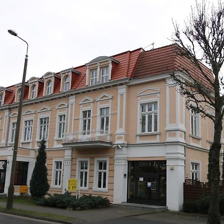 Hotel Polonia Хойніце Екстер'єр фото